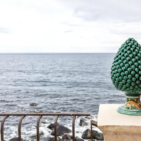 Luna Di Mare - Nuovo Sul Mare *